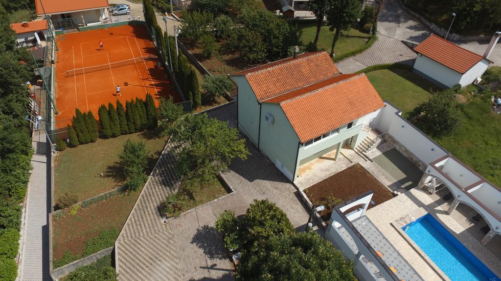 Holiday Home Rozic - Villa With Private Seasonal Heated Pool Мостар Екстериор снимка